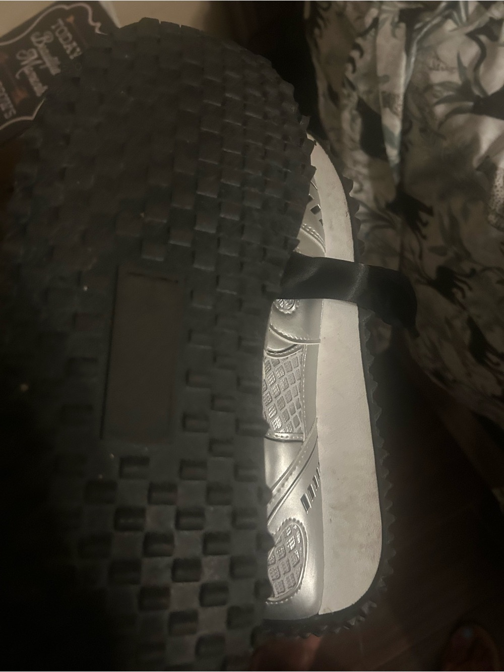 Vintage Havana Black and Silver Athletic Slide Sandals